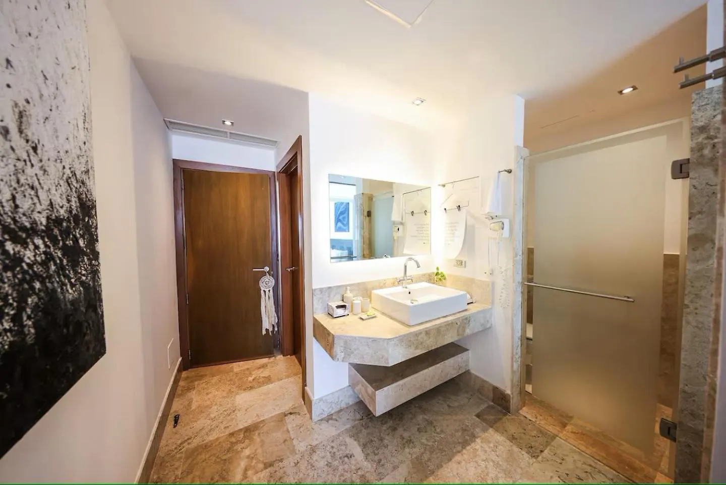 La Amada Residences Private Beach Getaway With Pools & Gym Cancun Apartment