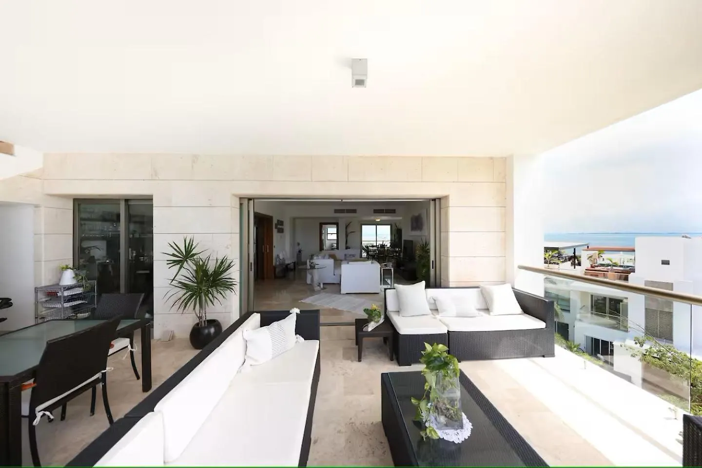 La Amada Residences Private Beach Getaway With Pools & Gym Cancun Mexico