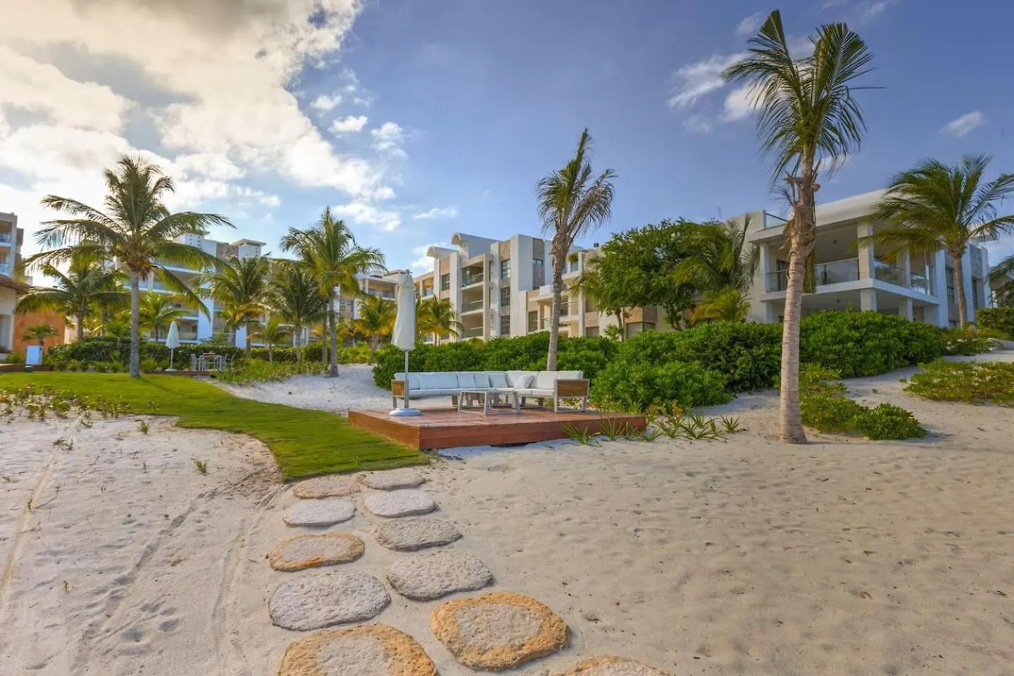 Apartment La Amada Residences Private Beach Getaway With Pools & Gym Cancun