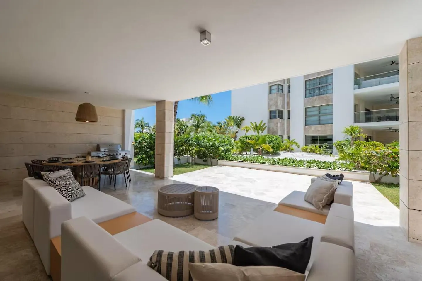 Apartment La Amada Residences Private Beach Getaway With Pools & Gym Cancun