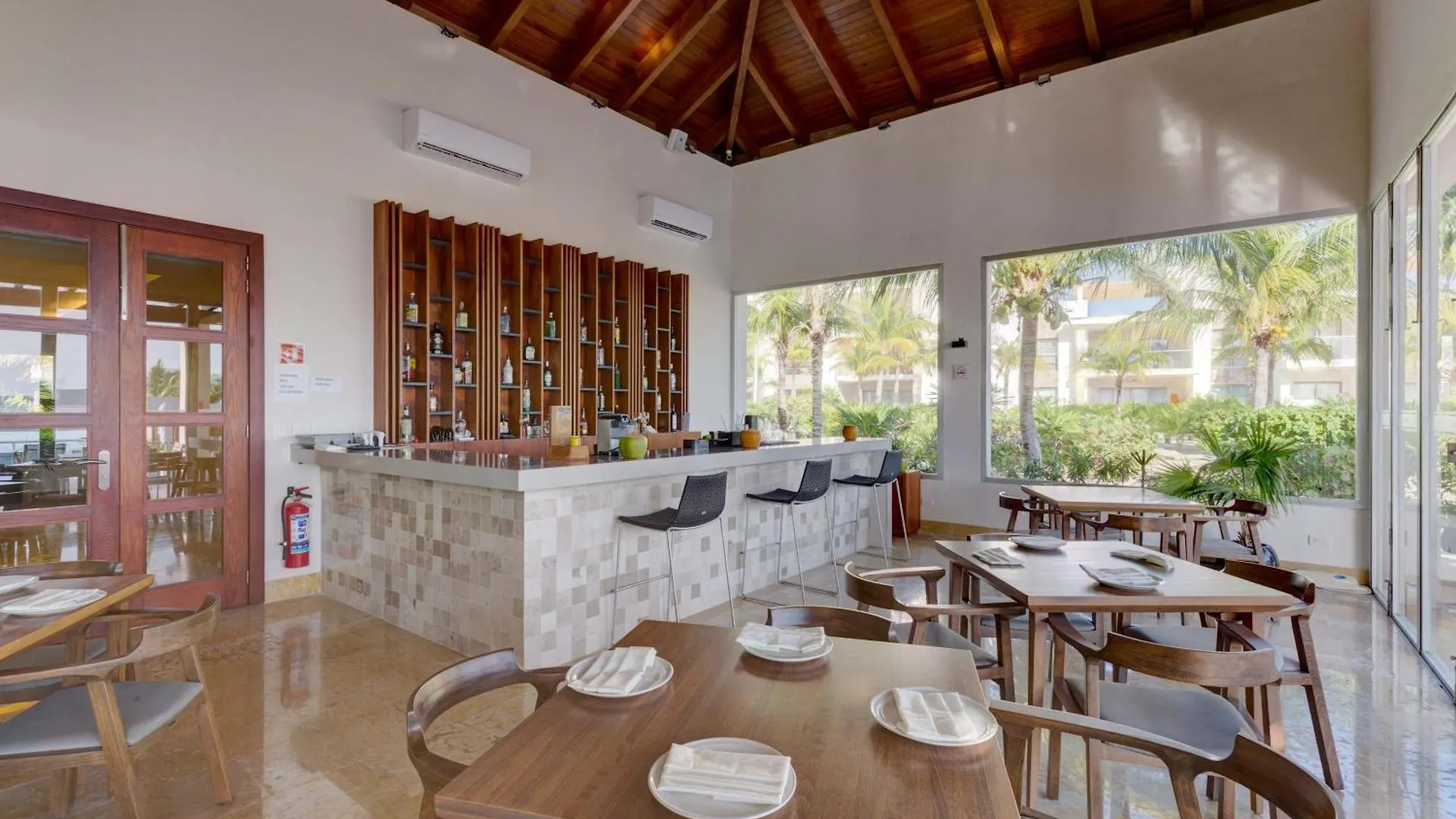 Apartment La Amada Residences Private Beach Getaway With Pools & Gym Cancun