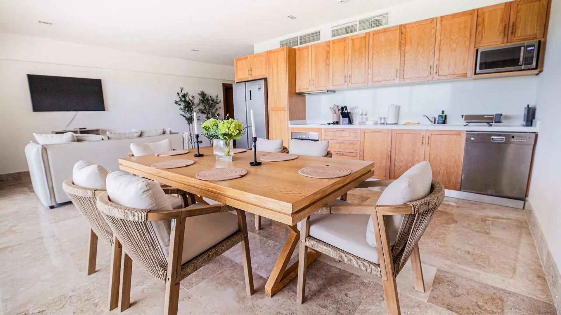 La Amada Residences Private Beach Getaway With Pools & Gym Cancun Apartment