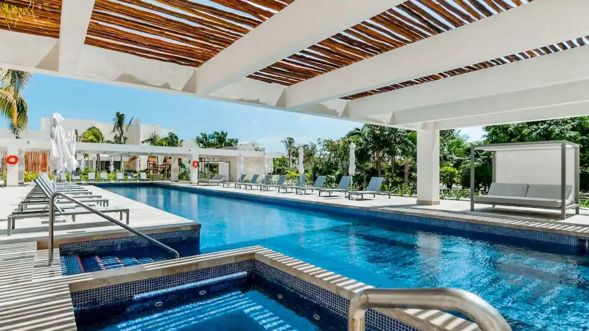 Apartment La Amada Residences Private Beach Getaway With Pools & Gym Cancun Mexico