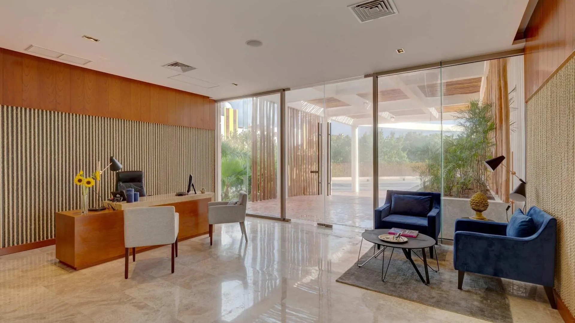 La Amada Residences Private Beach Getaway With Pools & Gym Cancun